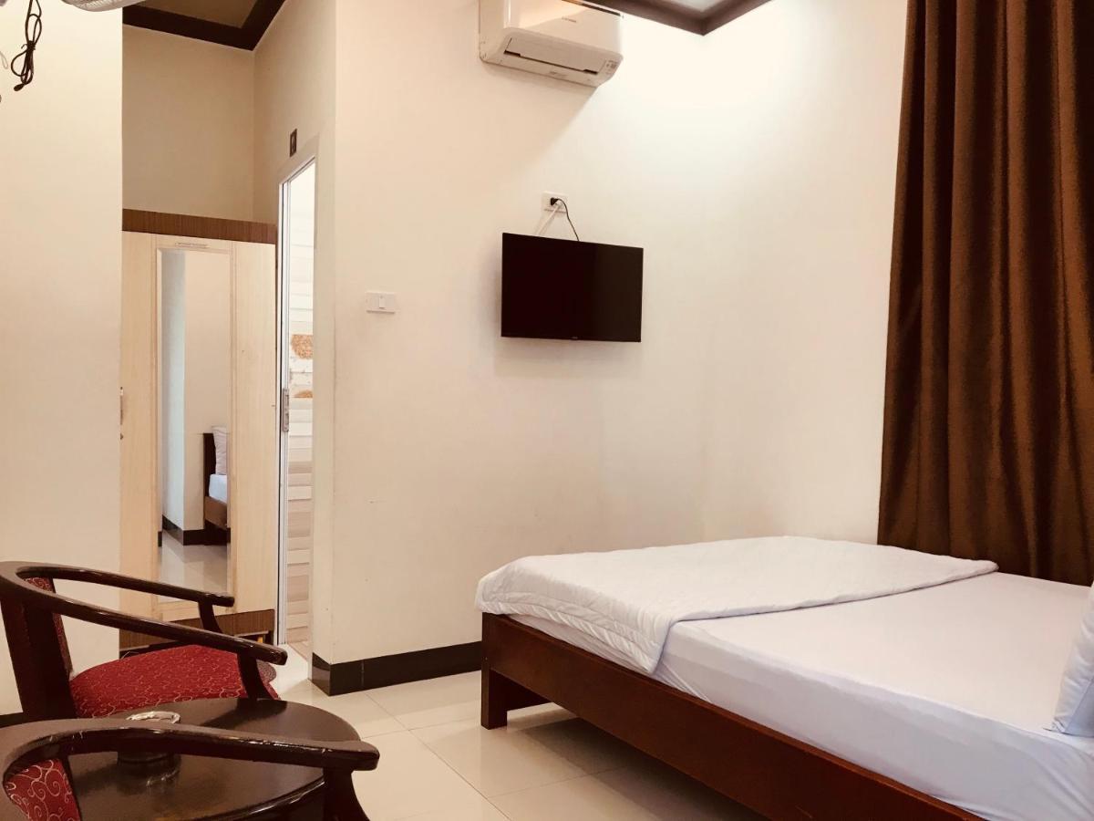 Khach San Thu Thao Hotel Phan Rang Bagian luar foto